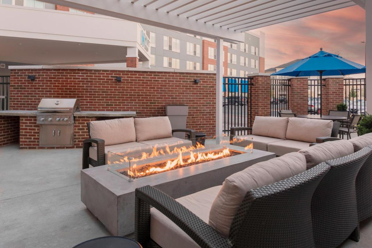 Отель Hyatt House Charlotte Rea Farms Экстерьер фото
