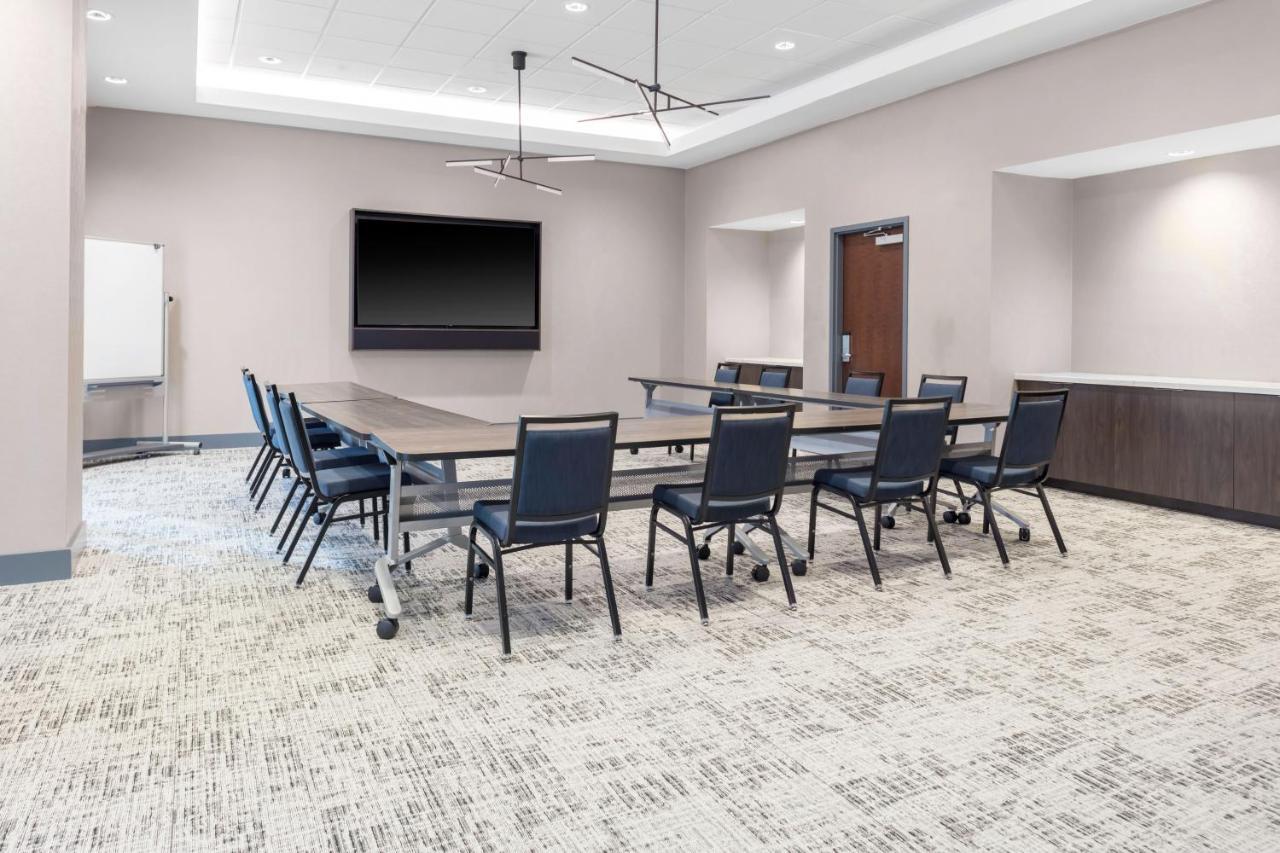 Отель Hyatt House Charlotte Rea Farms Экстерьер фото