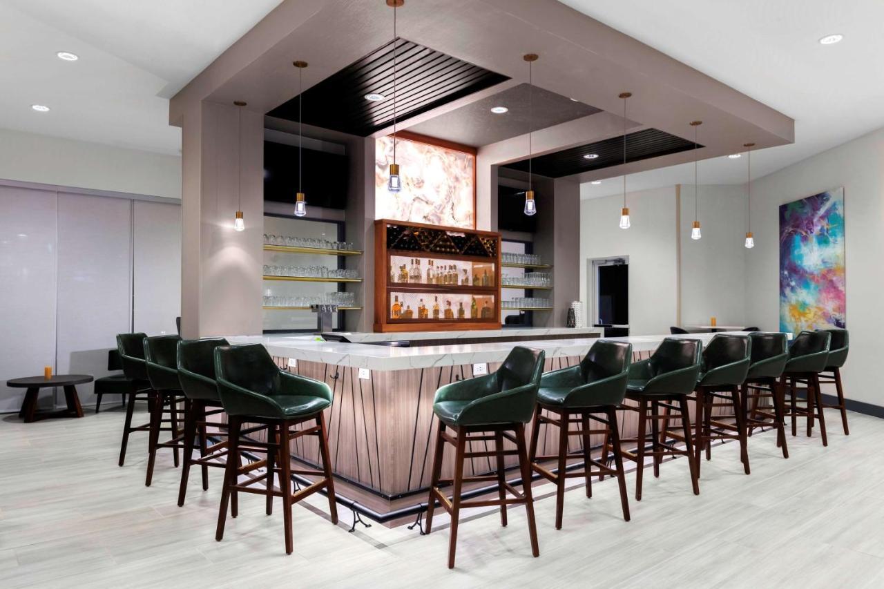 Отель Hyatt House Charlotte Rea Farms Экстерьер фото