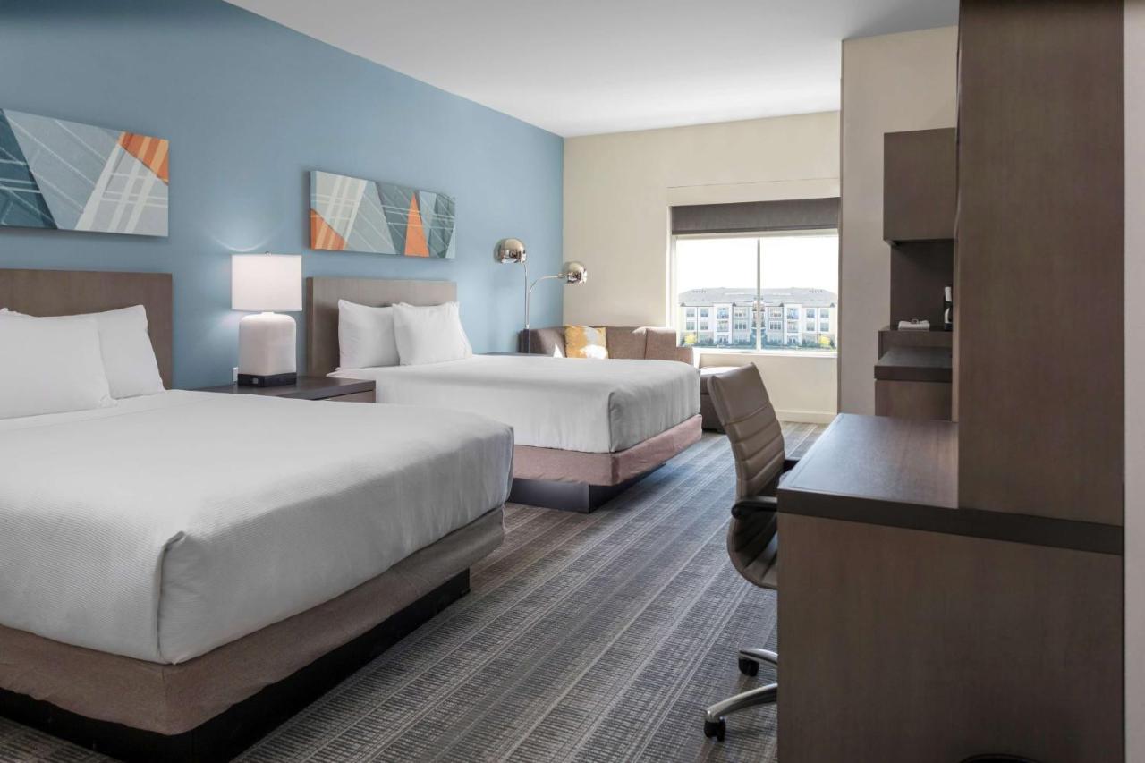 Отель Hyatt House Charlotte Rea Farms Экстерьер фото