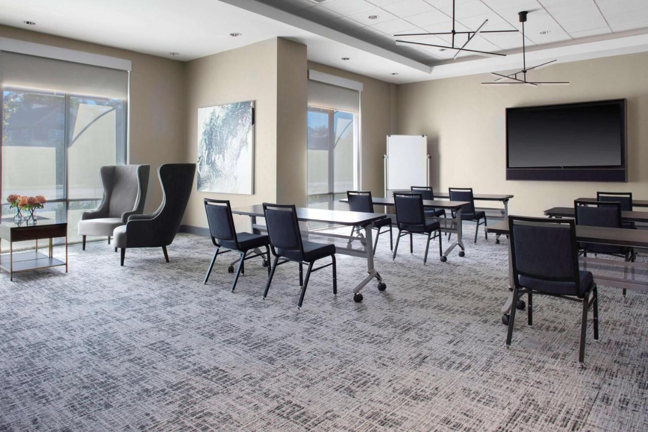 Отель Hyatt House Charlotte Rea Farms Экстерьер фото